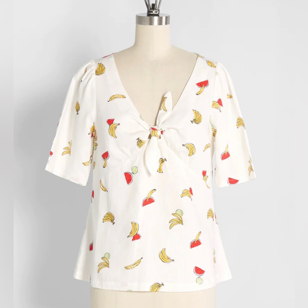 NEW with tags - Modcloth Pack A Picnic Tie Front Top